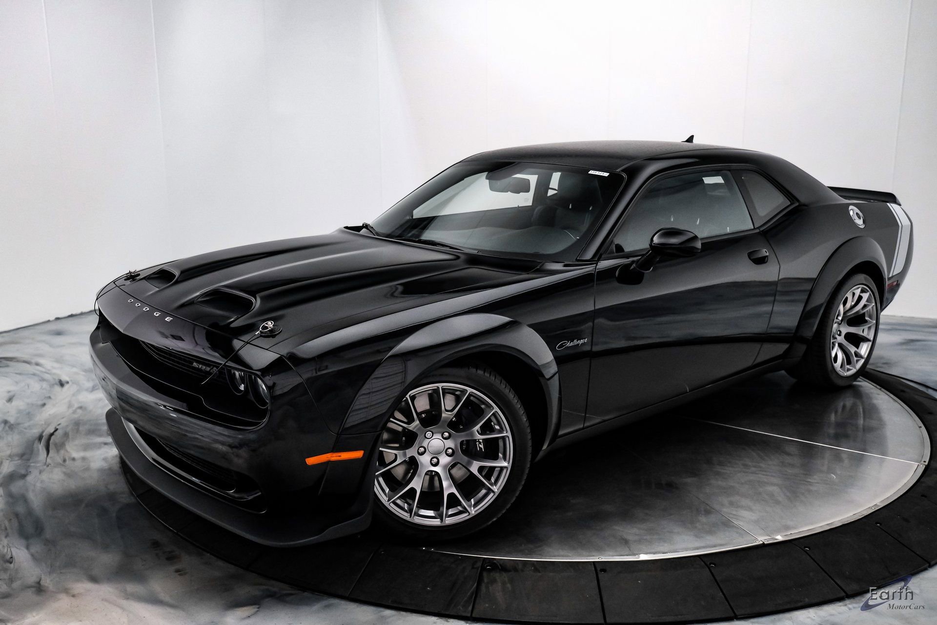 Used 2023 Dodge Challenger SRT Hellcat Redeye RWD image 6