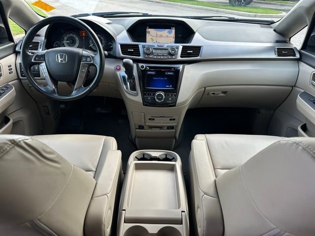 Used 2016 Honda Odyssey Touring Elite image 10