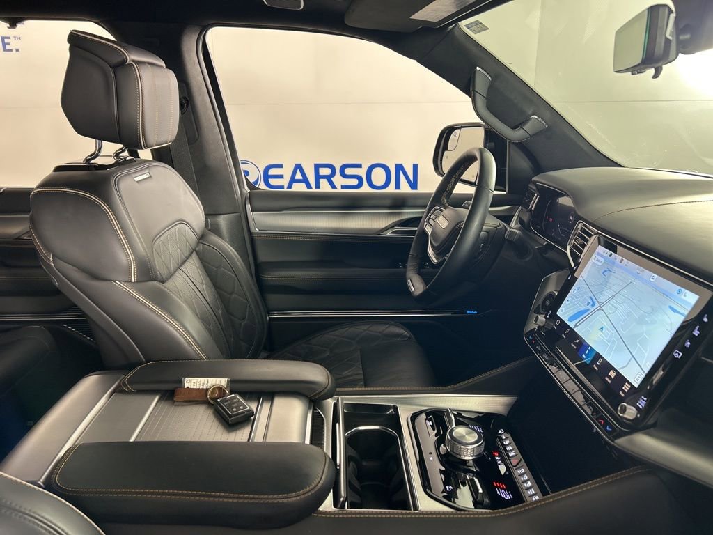 Used 2023 Jeep Grand Wagoneer Series III image 28