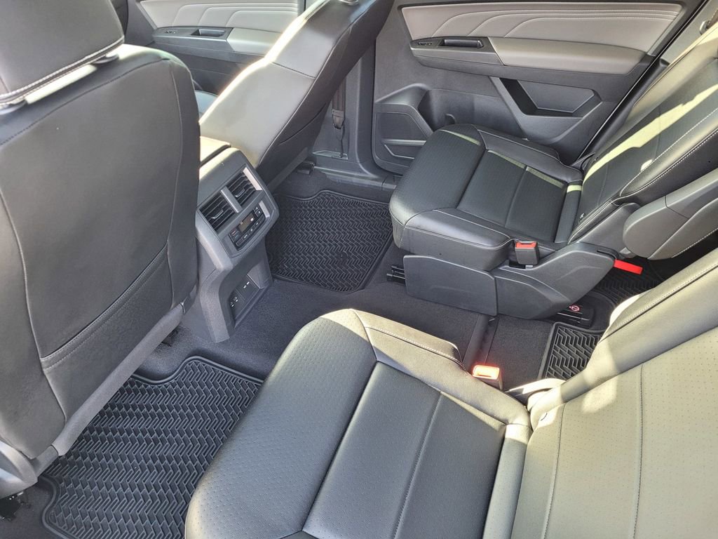 Used 2023 Volkswagen Atlas SE image 12