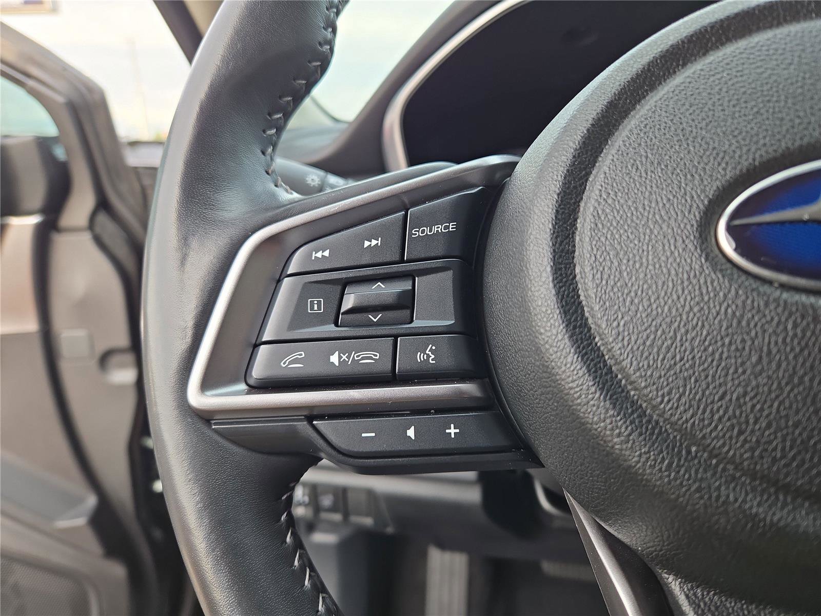 Used 2023 Subaru Outback Touring AWD/4WD image 13