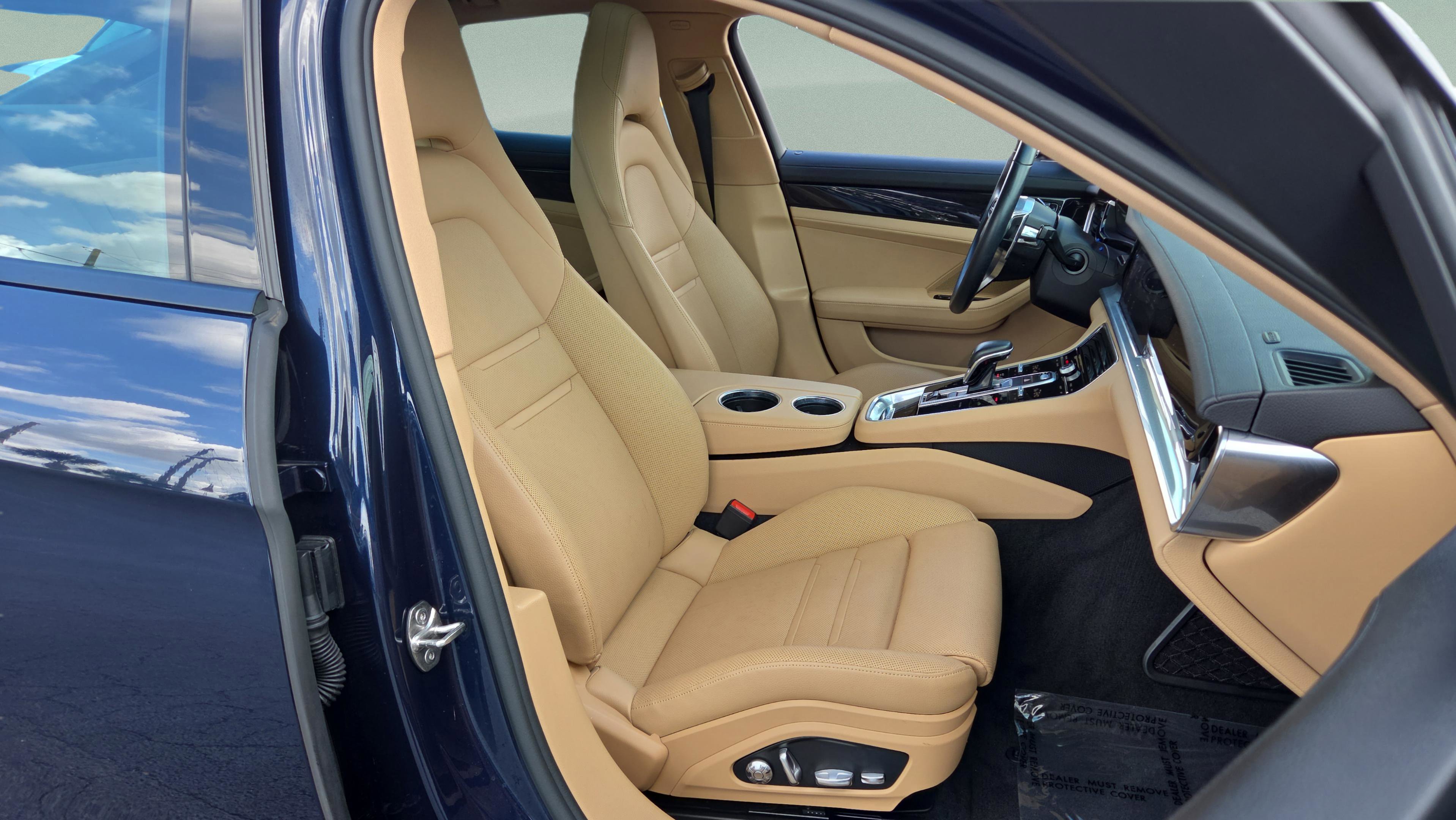 Used 2019 Porsche Panamera 4 AWD/4WD image 17