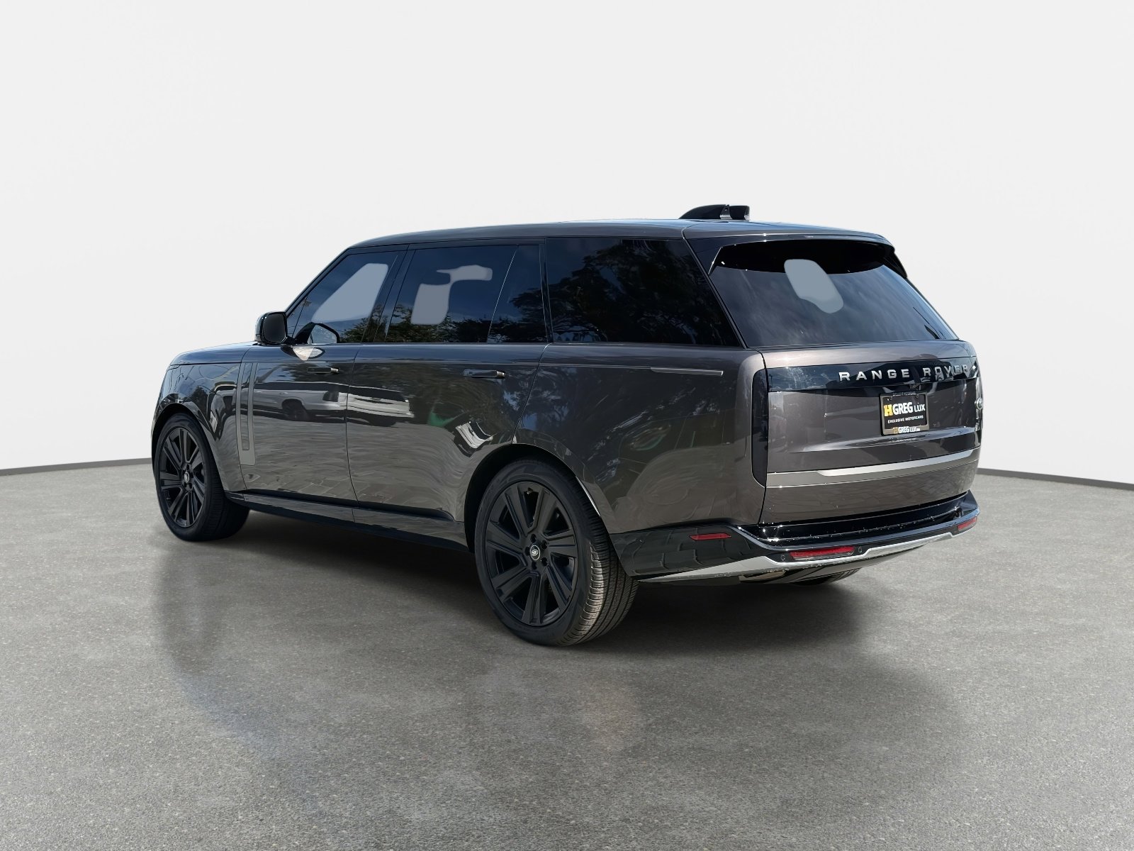 Used 2022 Land Rover Range Rover Long Wheelbase SE image 5