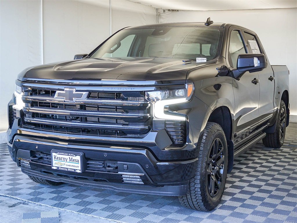 New 2026 Chevrolet Silverado 1500 High Country w/ Midnight Edition image 3