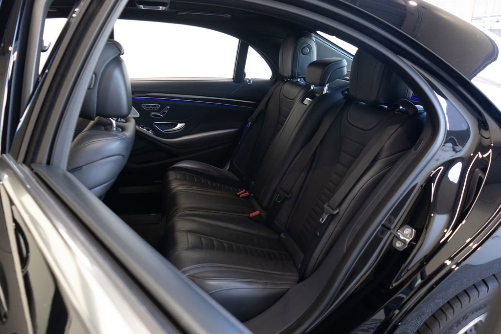 Used 2019 Mercedes-Benz S 560 Sedan image 21