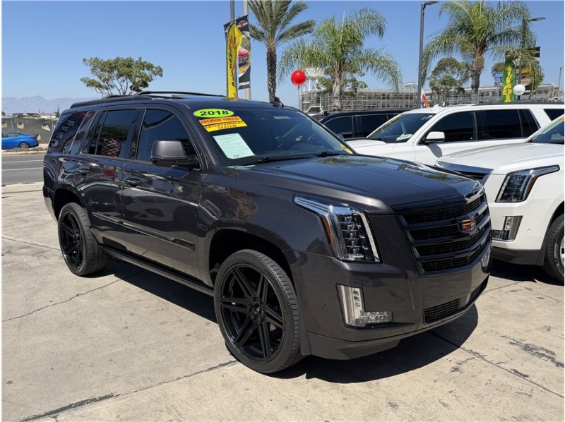 Used 2018 Cadillac Escalade Premium Luxury AWD/4WD image 60