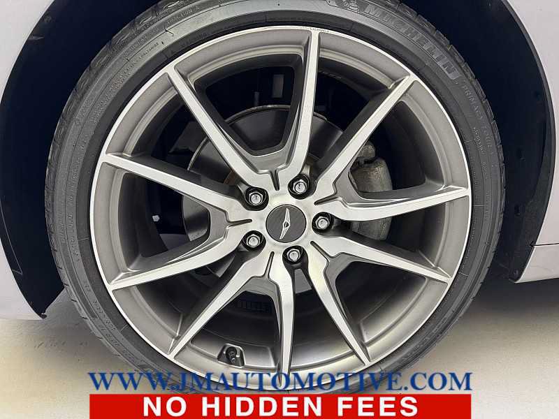 Used 2023 Genesis G70 2.0T AWD/4WD image 9