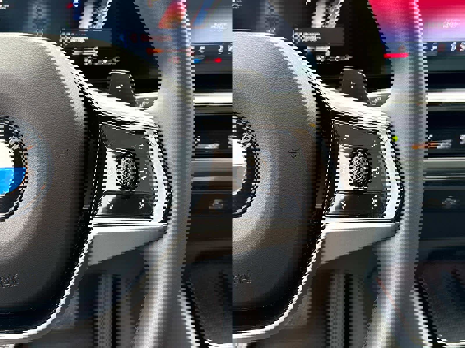 Used 2024 BMW 530i xDrive w/ Premium Package image 23