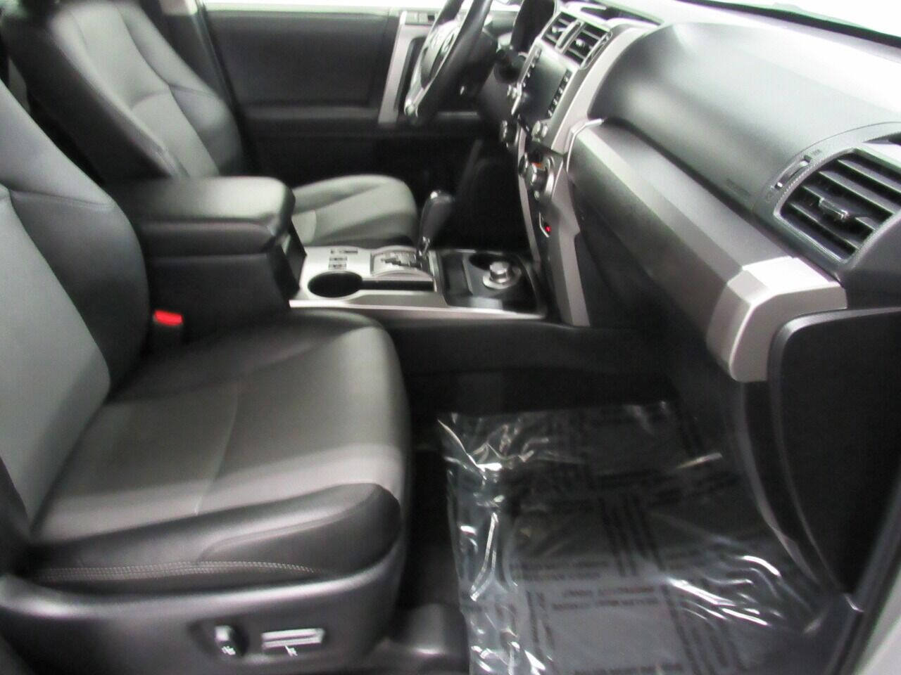 Used 2020 Toyota 4Runner SR5 Premium AWD/4WD image 16
