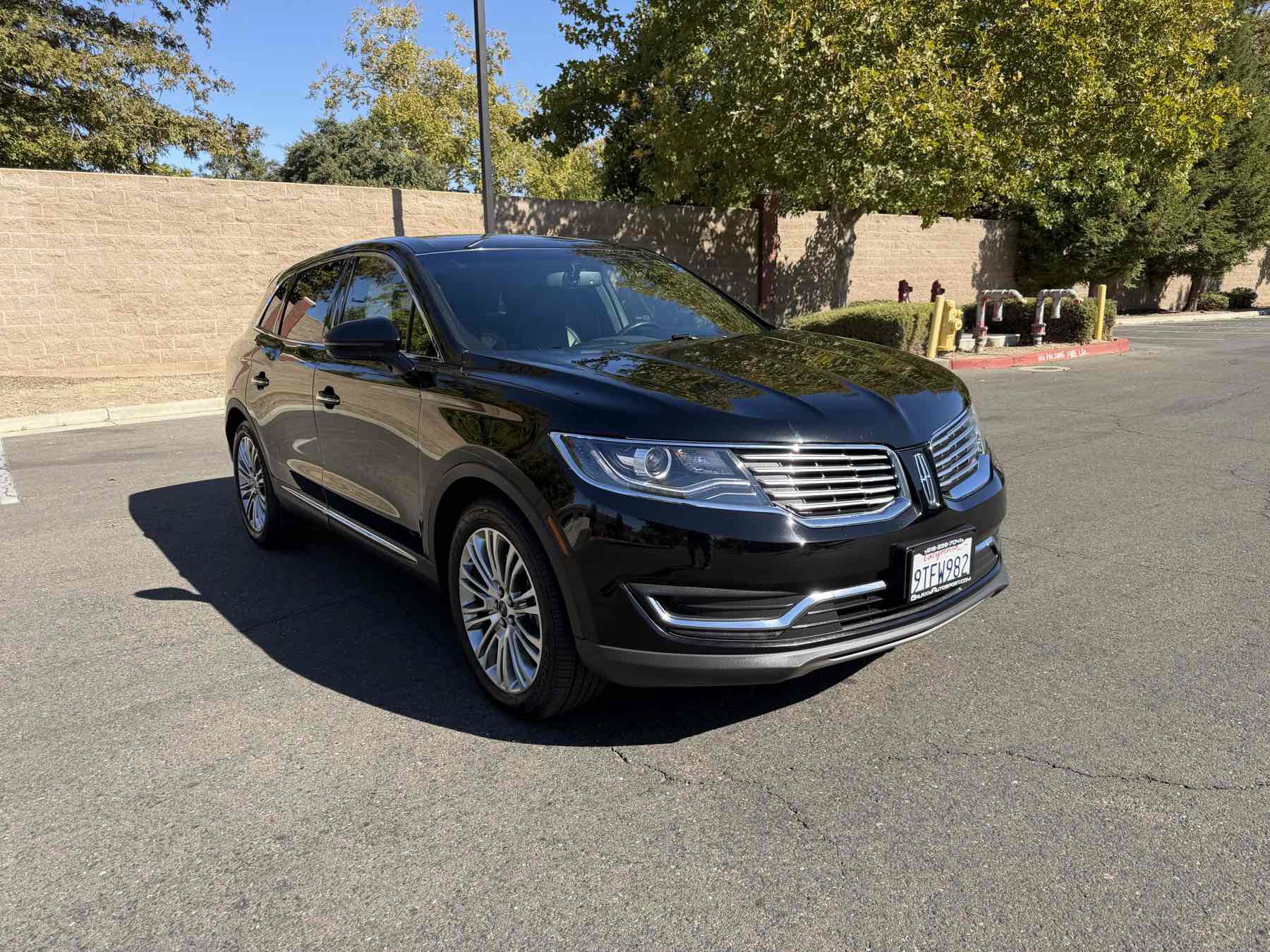 Used 2018 Lincoln MKX Reserve FWD image 1