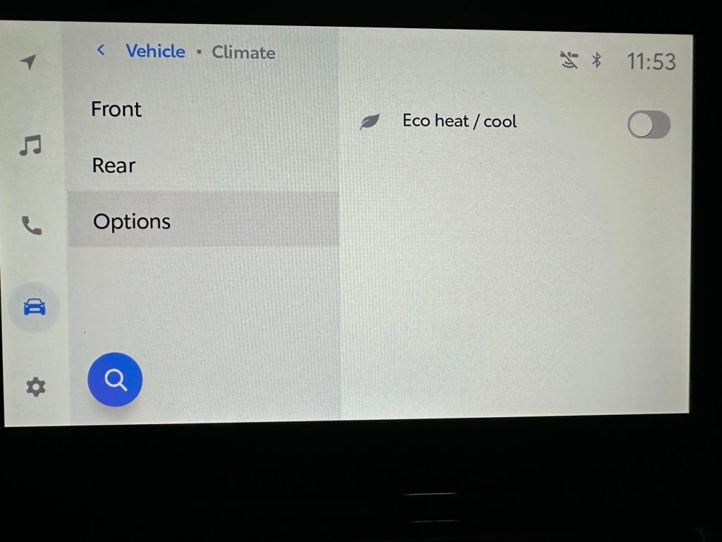 Used 2025 Toyota Sienna LE image 32