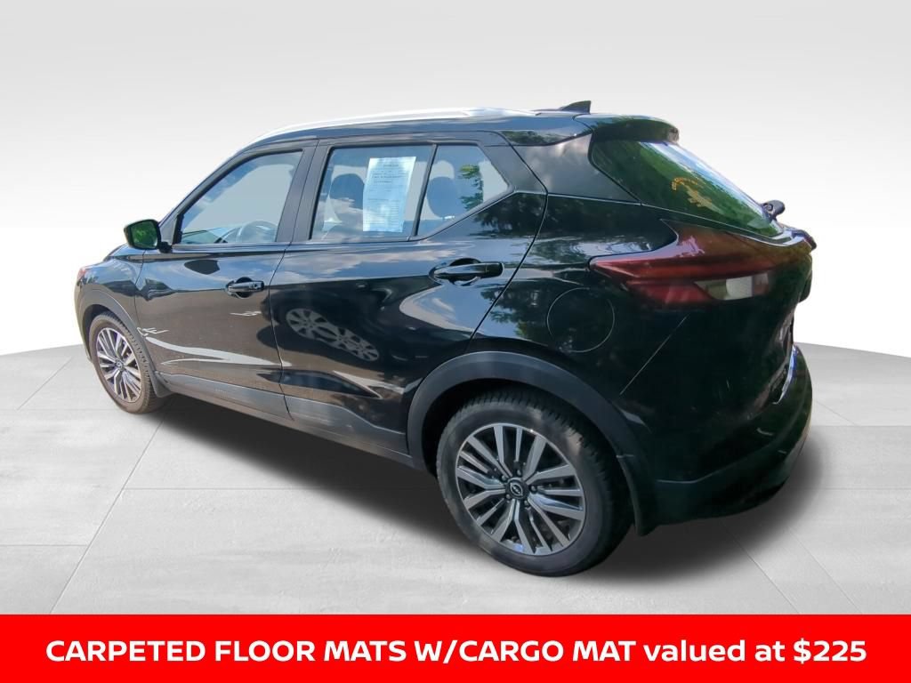 Certified 2022 Nissan Kicks SV FWD image 5