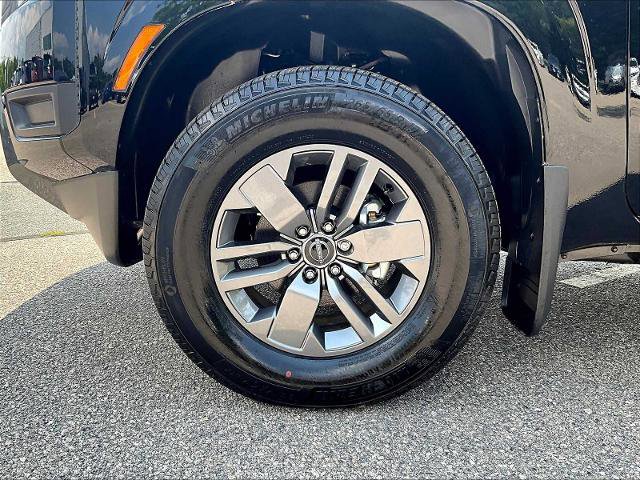 Certified 2025 Nissan Frontier SV image 7