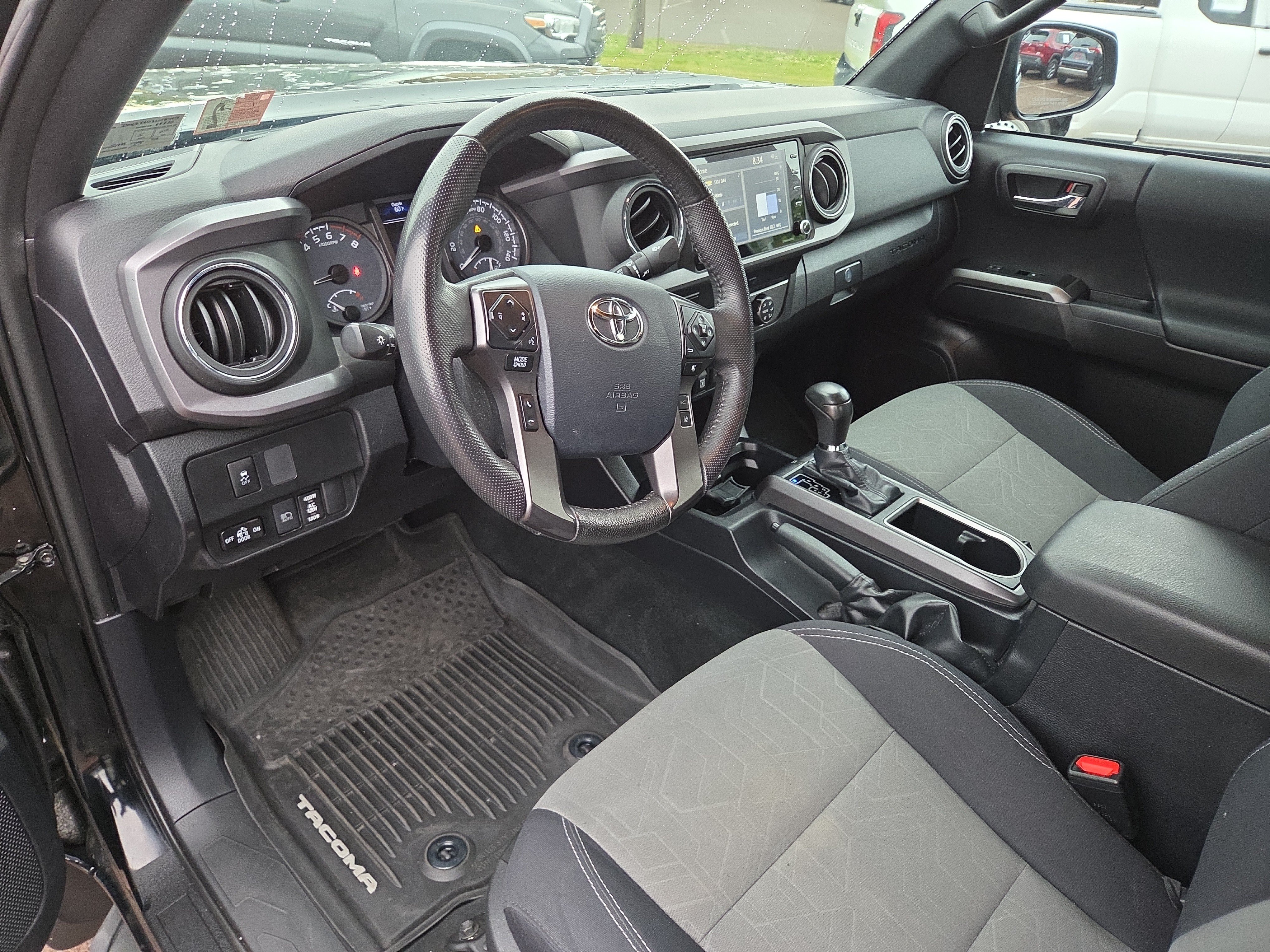 Certified 2020 Toyota Tacoma TRD Off-Road AWD/4WD image 15