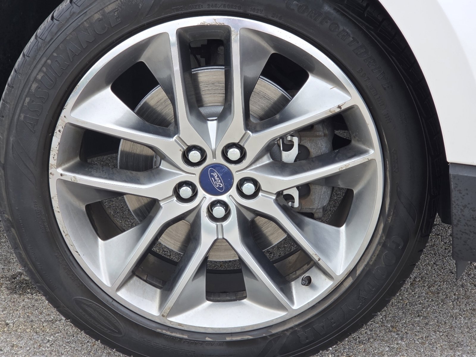 Used 2015 Ford Edge Titanium w/ Equipment Group 301A AWD/4WD image 11