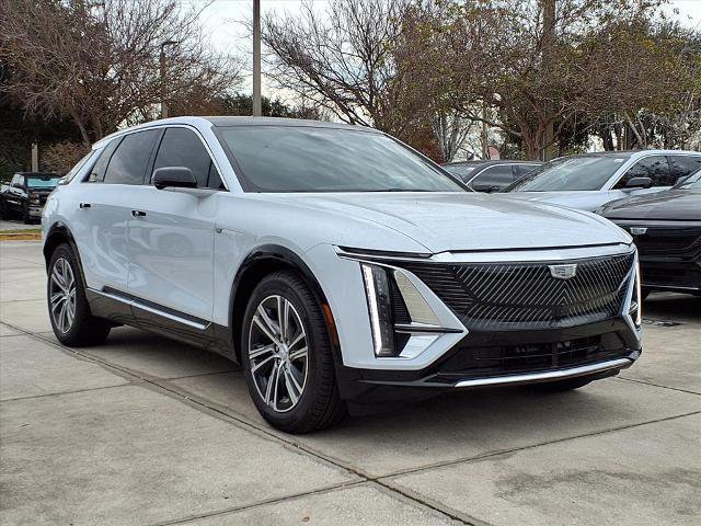 New 2026 Cadillac Lyriq Luxury w/ LPO, Floor Liner Package RWD image 5