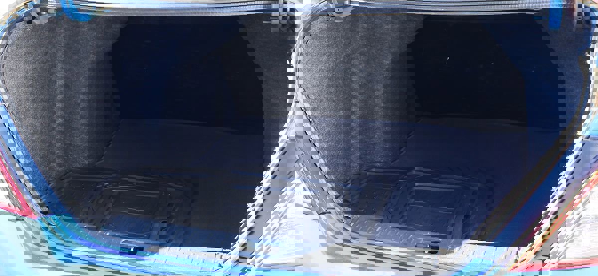 Used 2012 Nissan Versa SV image 24