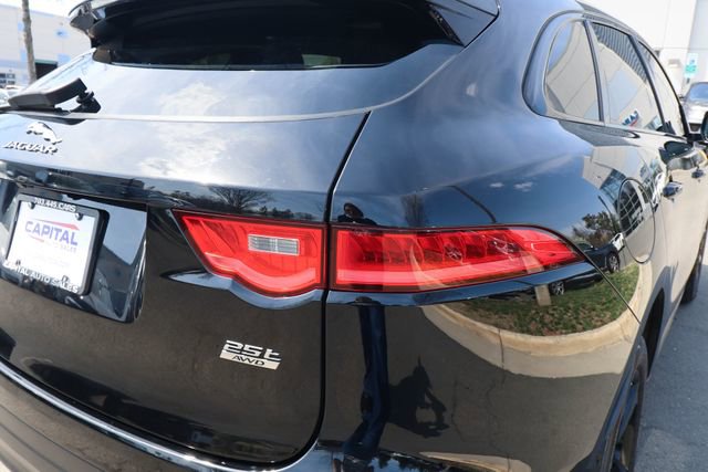 Used 2020 Jaguar F-PACE Premium image 27
