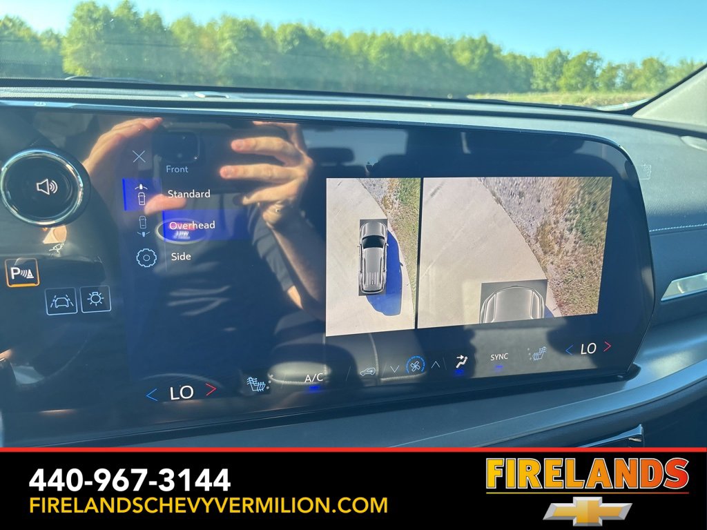 New 2026 Chevrolet Traverse LT w/ Driver Confidence Package image 30