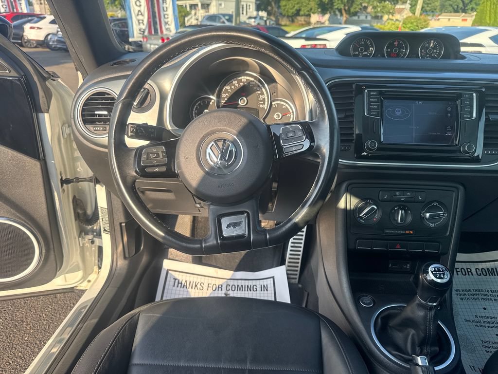 Used 2016 Volkswagen Beetle R-Line SE FWD image 13