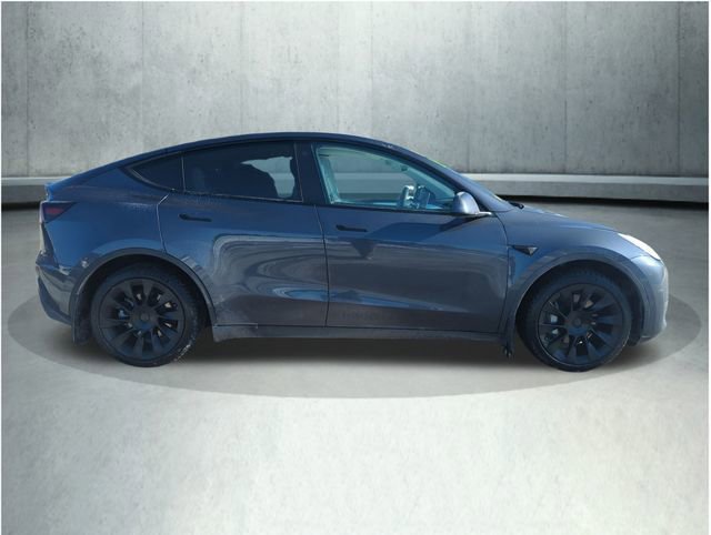 Used 2023 Tesla Model Y Long Range image 4