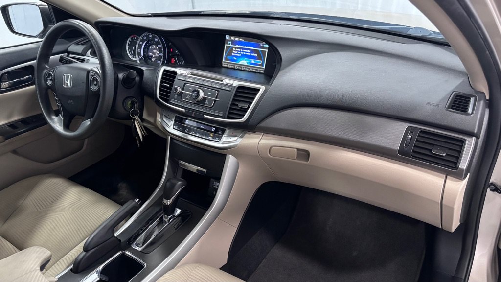 Used 2015 Honda Accord LX image 23