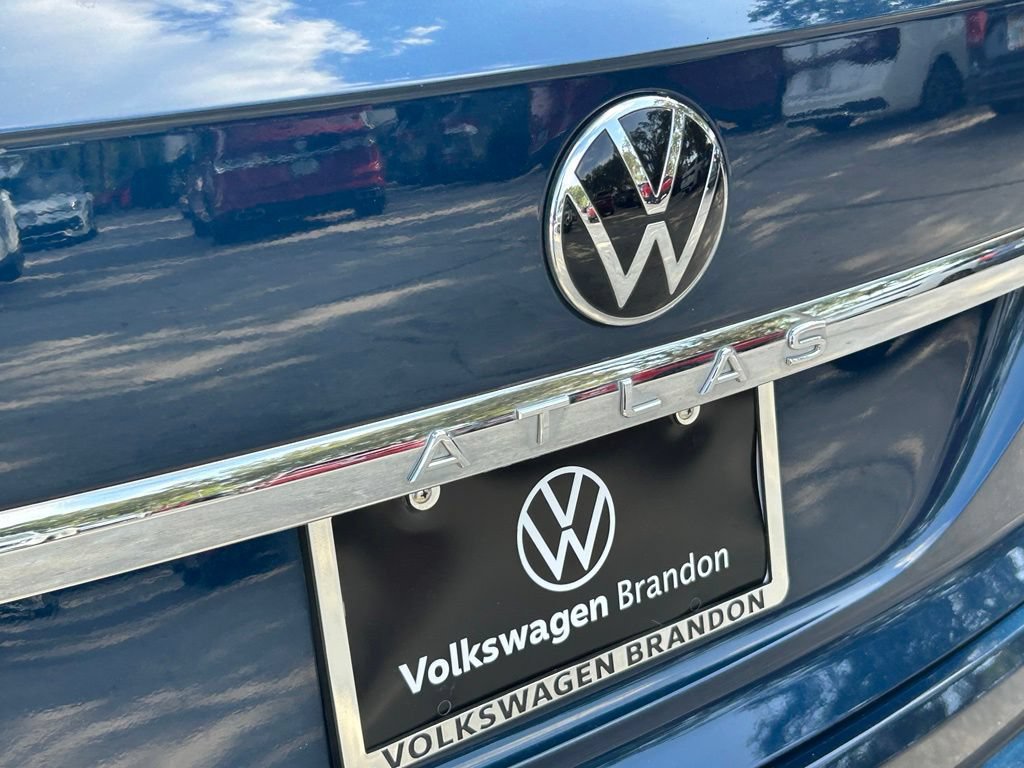 Certified 2021 Volkswagen Atlas Cross Sport SE AWD/4WD image 33