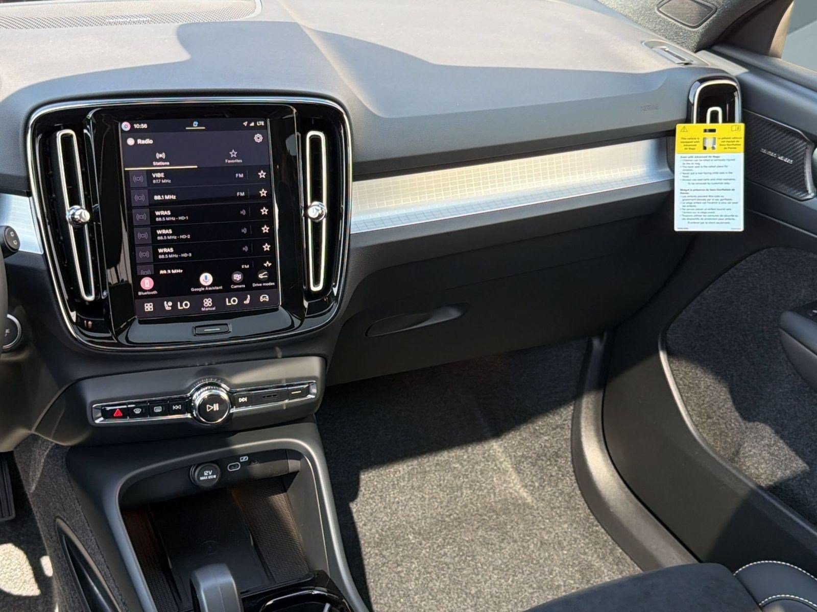 New 2026 Volvo XC40 B5 Ultra w/ Climate Package AWD/4WD image 27