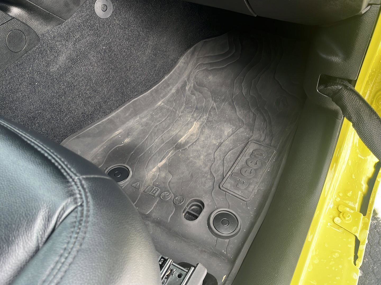 Used 2023 Jeep Wrangler Rubicon w/ Steel Bumper Group image 33