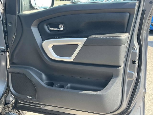 Used 2019 Nissan Titan SL RWD image 25