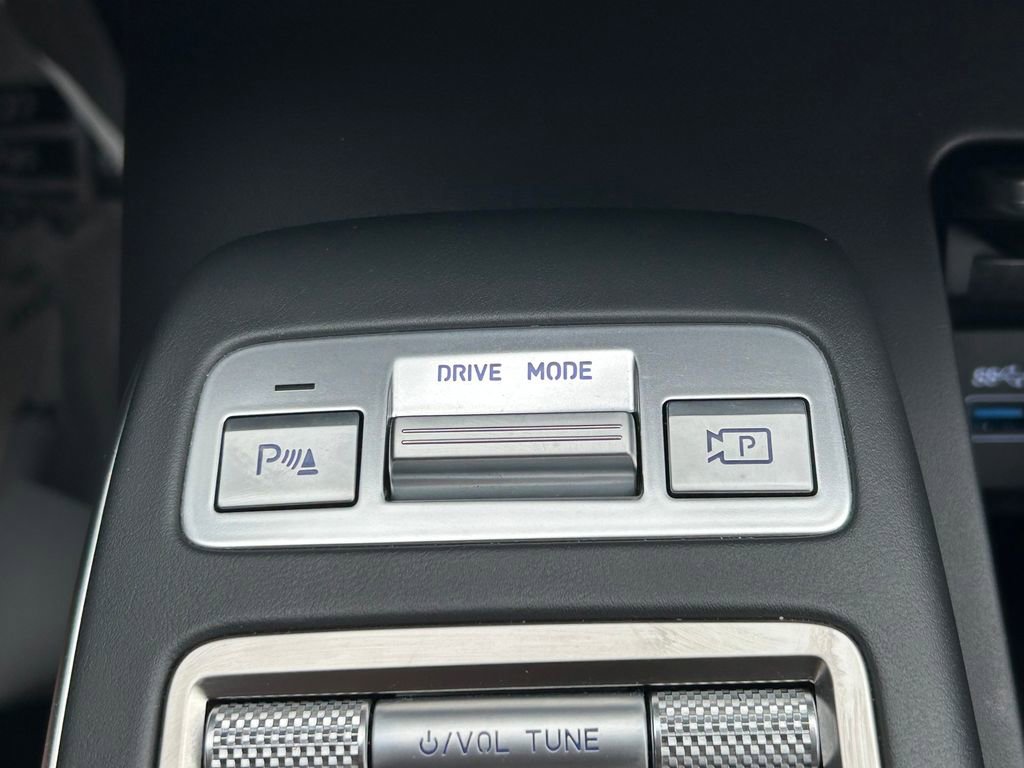 Used 2025 Genesis GV70 2.5T image 28