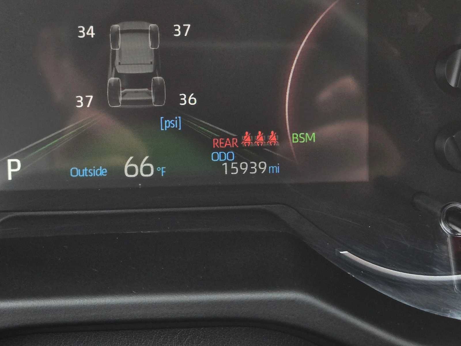 Used 2023 Toyota RAV4 XLE AWD/4WD image 24
