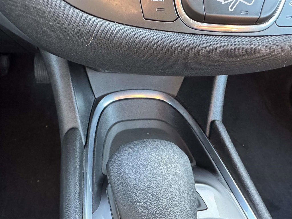 Used 2021 Chevrolet Malibu RS image 24