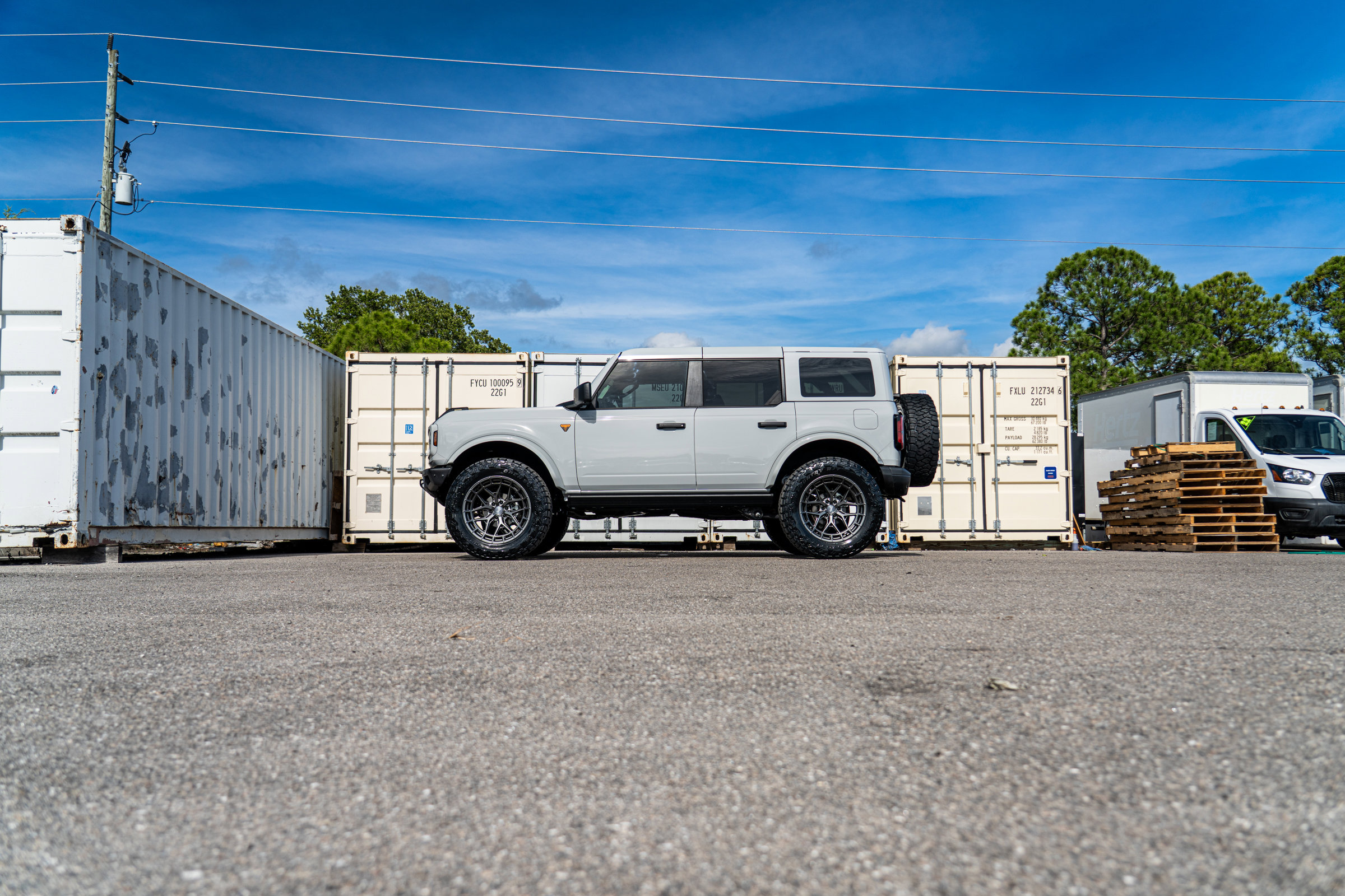 New 2026 Ford Bronco Badlands AWD/4WD image 13