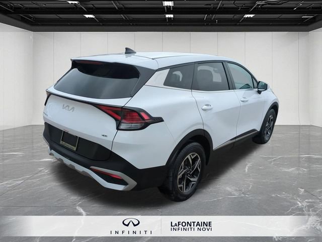 Used 2025 Kia Sportage LX image 8