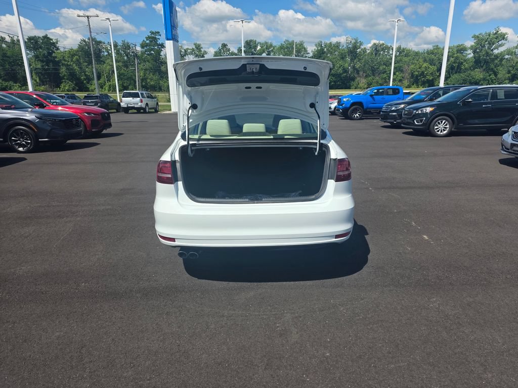 Used 2017 Volkswagen Jetta SEL FWD image 13