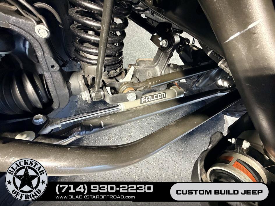 Used 2025 Jeep Gladiator Mojave AWD/4WD image 28