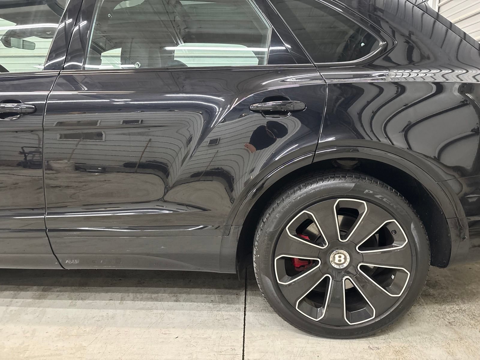 Used 2020 Bentley Bentayga AWD/4WD image 8