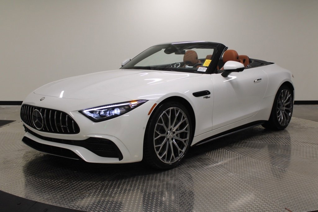 Used 2024 Mercedes-Benz SL 43 AMG image 1