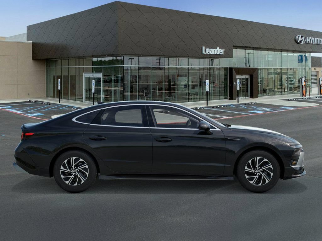New 2026 Hyundai Sonata Blue FWD image 7