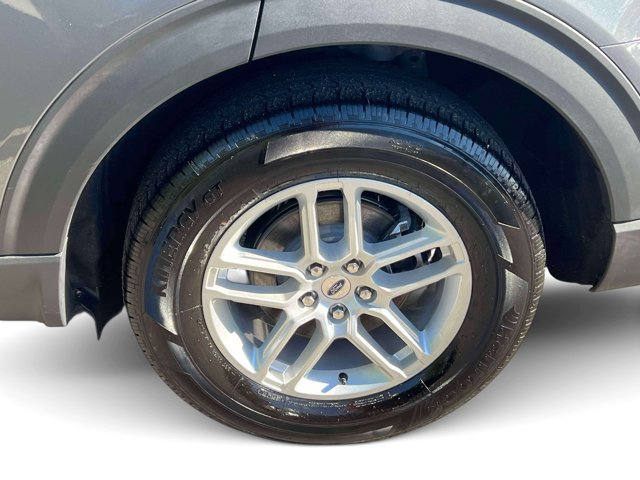 Used 2026 Ford Explorer Active AWD/4WD image 13
