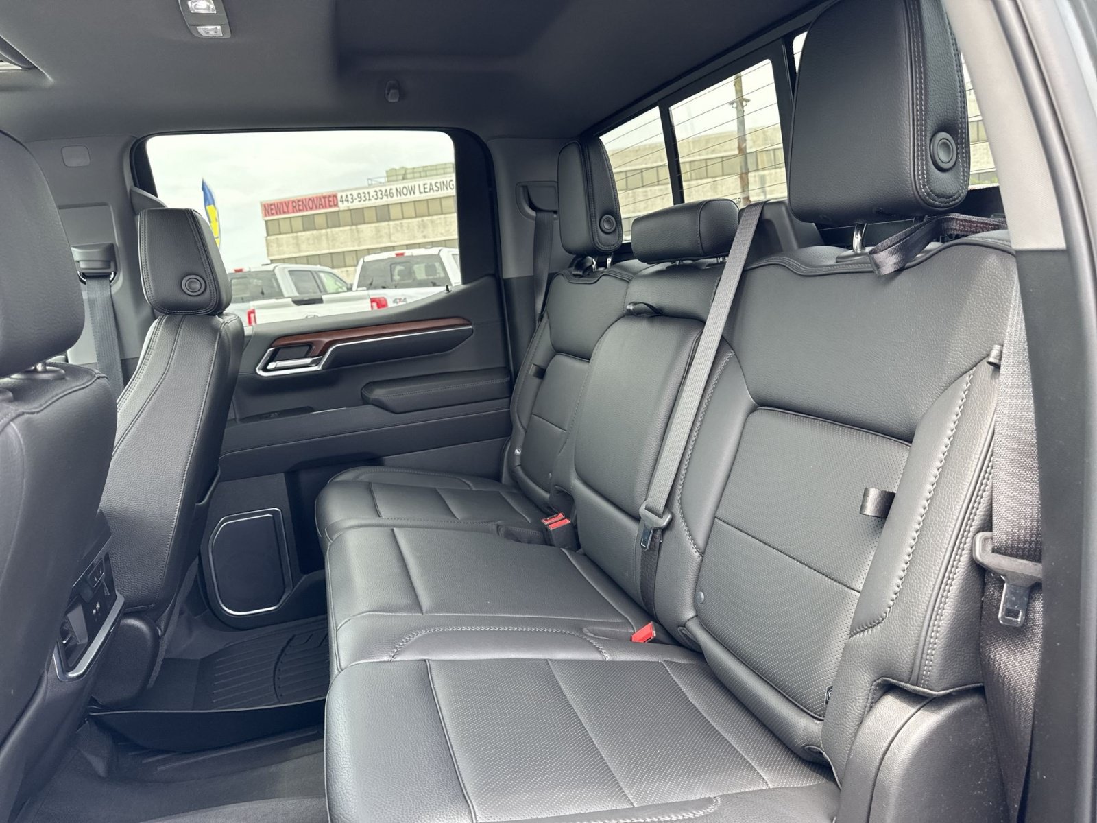 Used 2023 GMC Sierra 1500 Denali w/ Denali Reserve Package AWD/4WD image 25