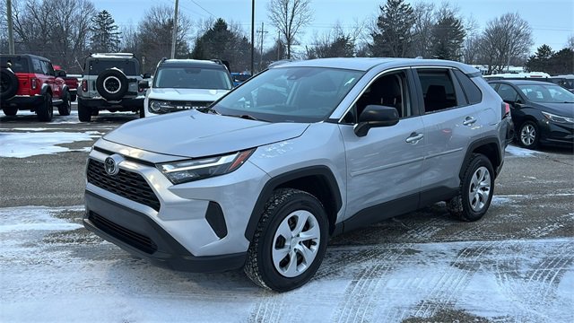 Used 2023 Toyota RAV4 LE image 2