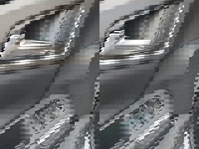 New 2026 Chevrolet Traverse LT image 24