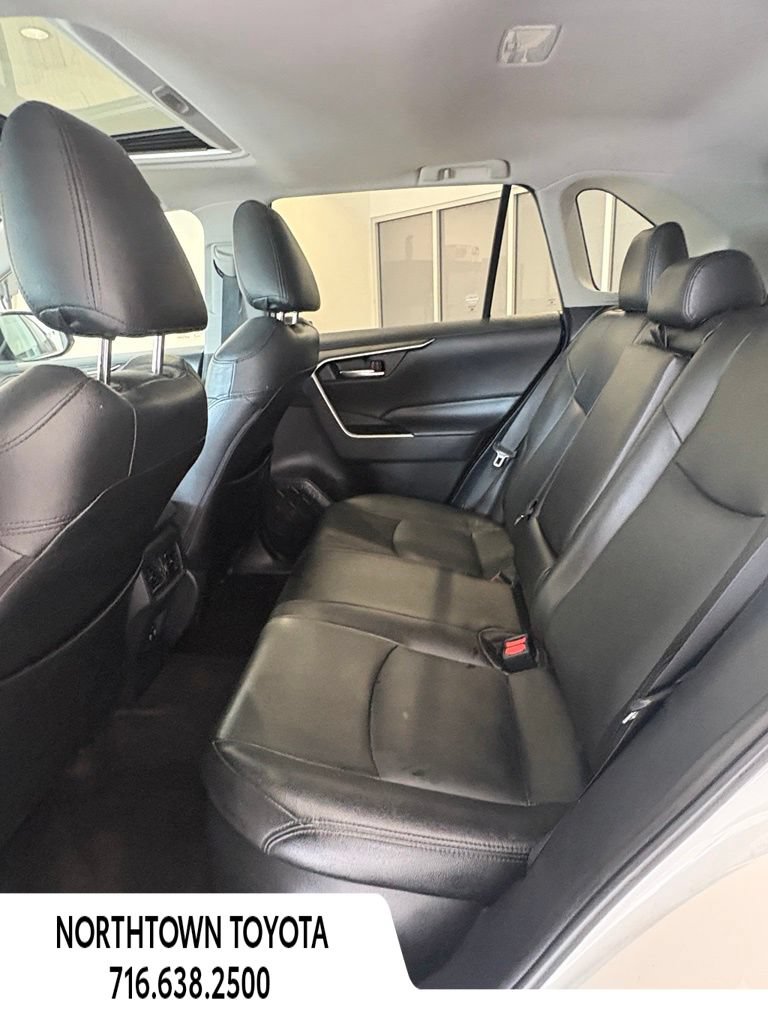 Used 2020 Toyota RAV4 XLE w/ Convenience Package AWD/4WD image 20