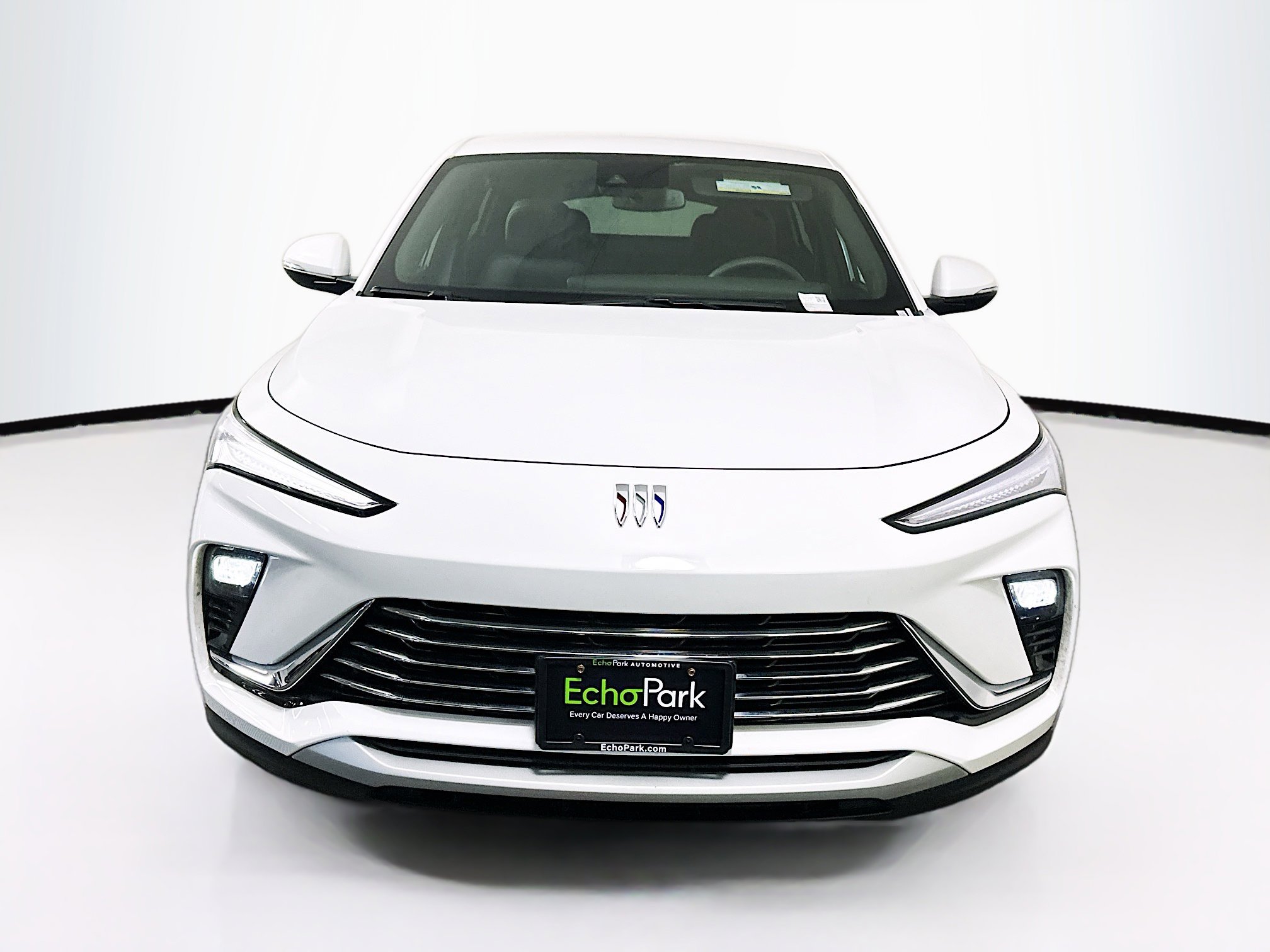 Used 2025 Buick Envista Preferred FWD image 2