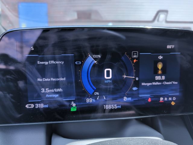 Used 2024 Chevrolet Equinox EV RS FWD image 16