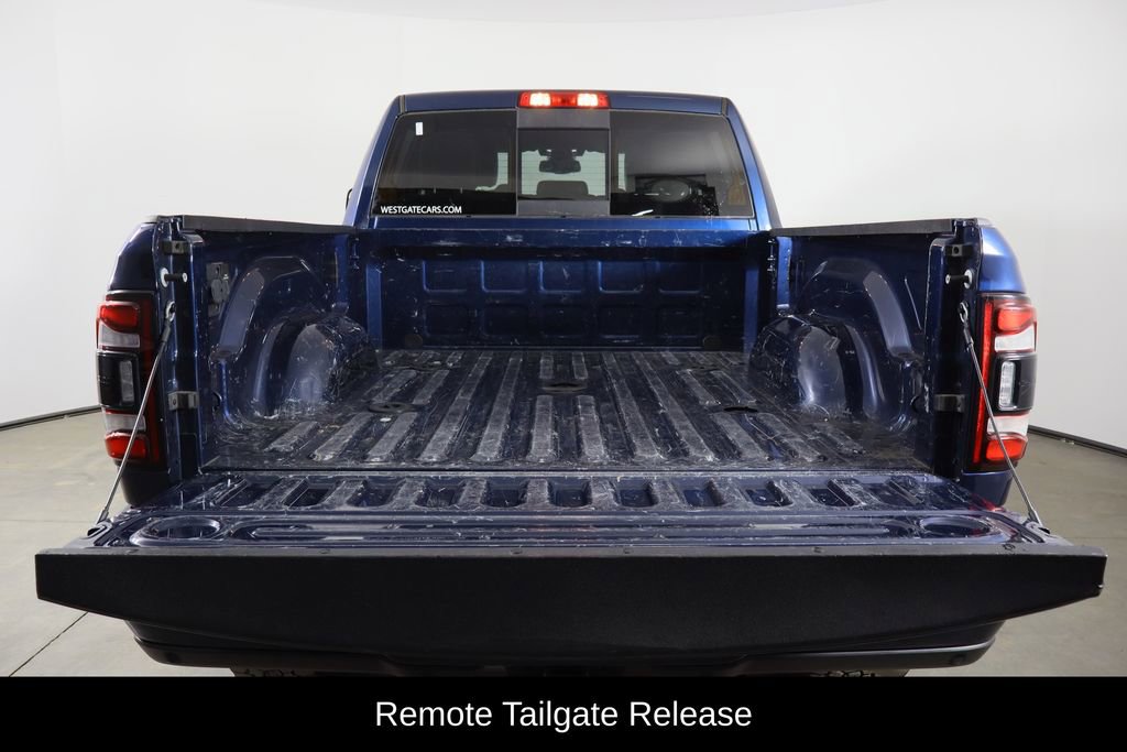 Used 2021 RAM 2500 Laramie w/ Night Edition AWD/4WD image 17