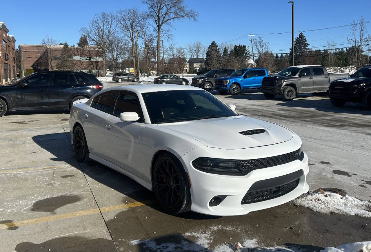 Used 2018 Dodge Charger SRT w/ Technology Group image 4