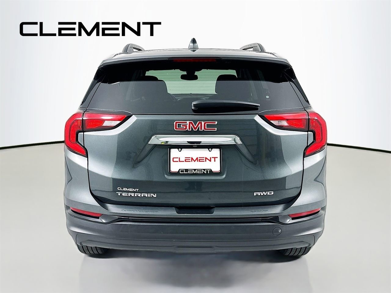 Used 2021 GMC Terrain SLE w/ Driver Convenience Package AWD/4WD image 8